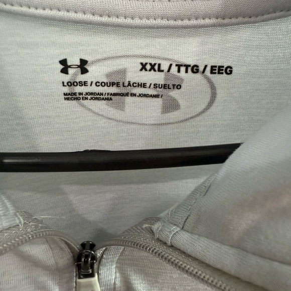 Like new Under Armour size XXL from a smoke free home. - Picture 2 of 3
